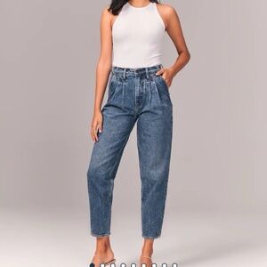 Abercrombie & Fitch The 80’s Mom Jean Ultra High Rise